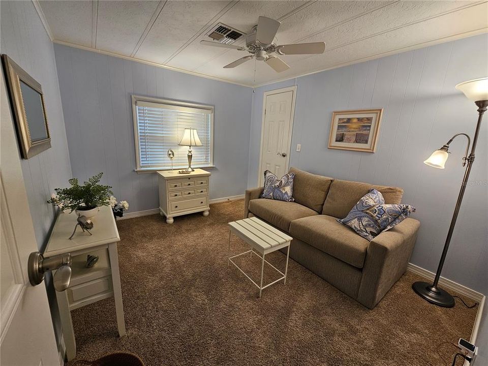 For Sale: $252,900 (2 beds, 2 baths, 1128 Square Feet)