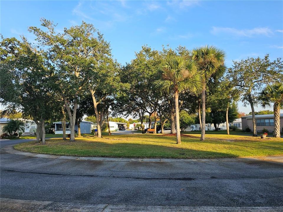 For Sale: $252,900 (2 beds, 2 baths, 1128 Square Feet)
