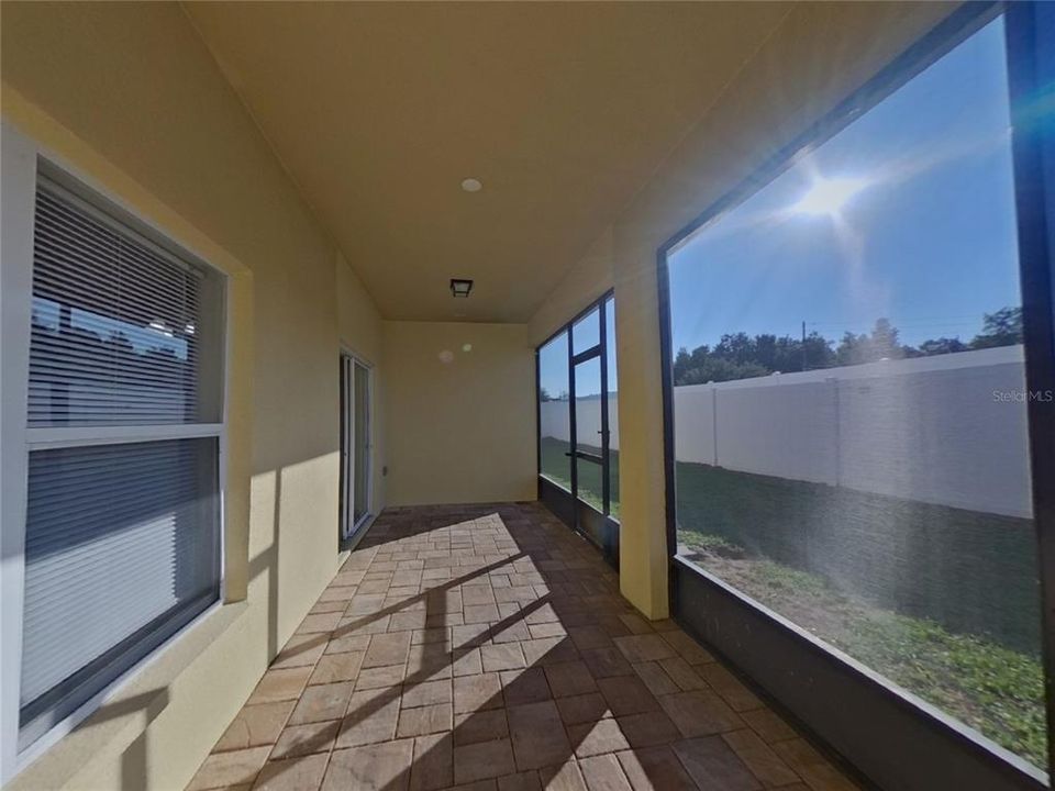 出租: $2,279 (3 贝兹, 2 浴室, 2046 平方英尺)