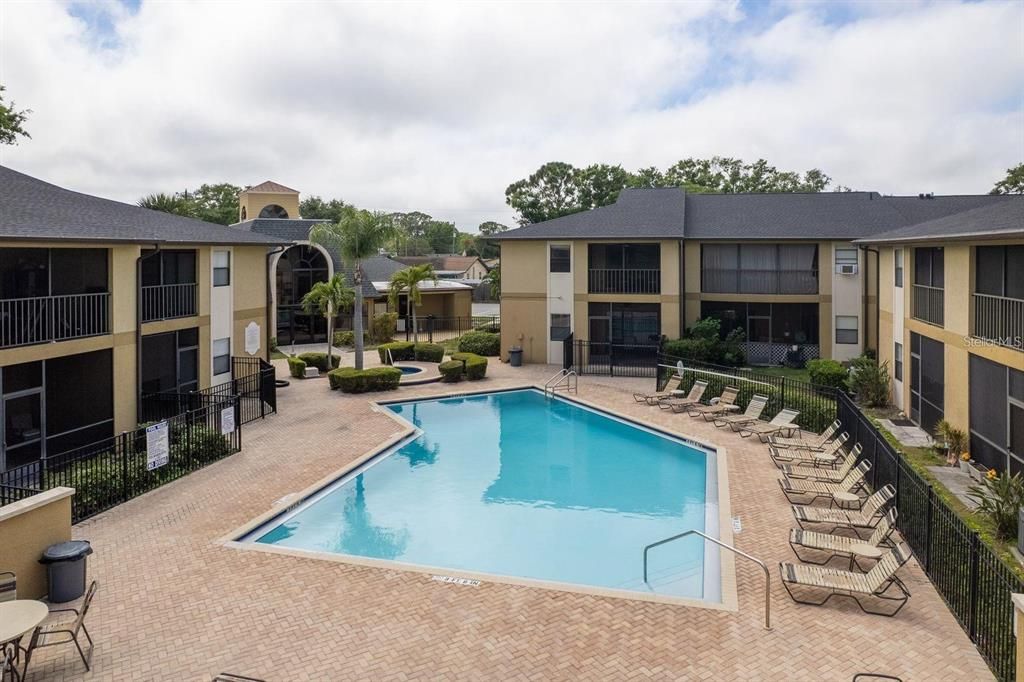 出租: $2,200 (3 贝兹, 2 浴室, 1155 平方英尺)