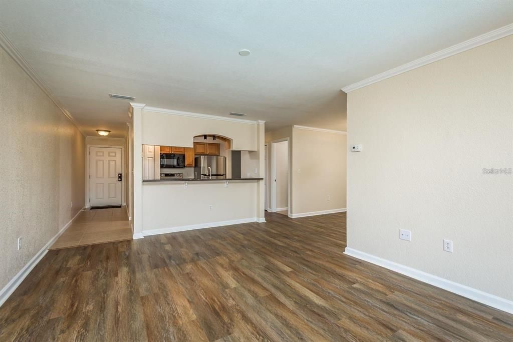 出租: $2,200 (3 贝兹, 2 浴室, 1155 平方英尺)