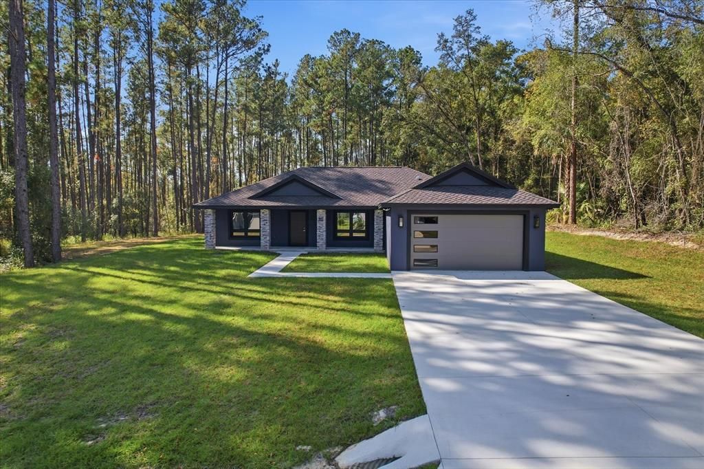 For Sale: $449,999 (3 beds, 2 baths, 1710 Square Feet)