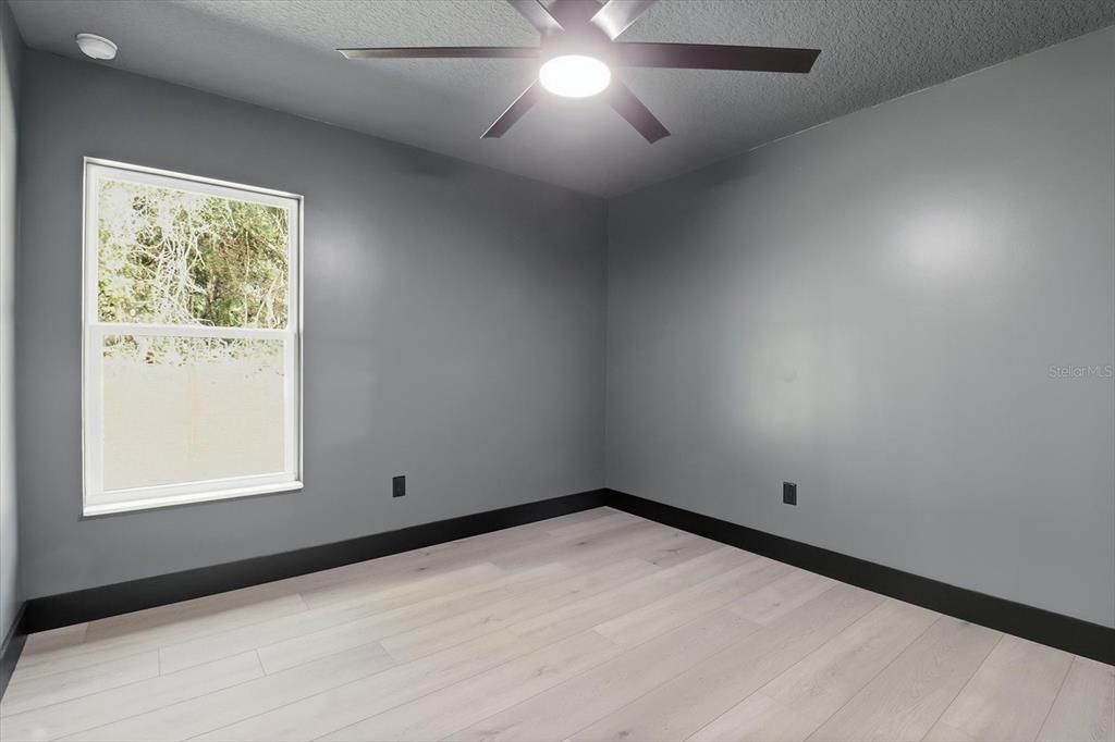 For Sale: $449,999 (3 beds, 2 baths, 1710 Square Feet)