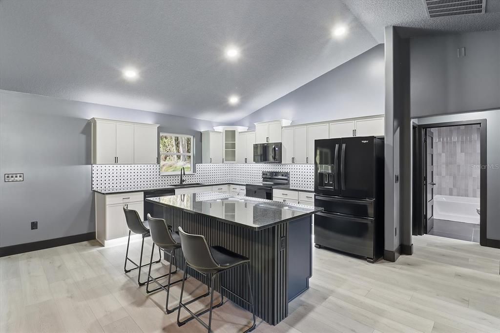 For Sale: $449,999 (3 beds, 2 baths, 1710 Square Feet)