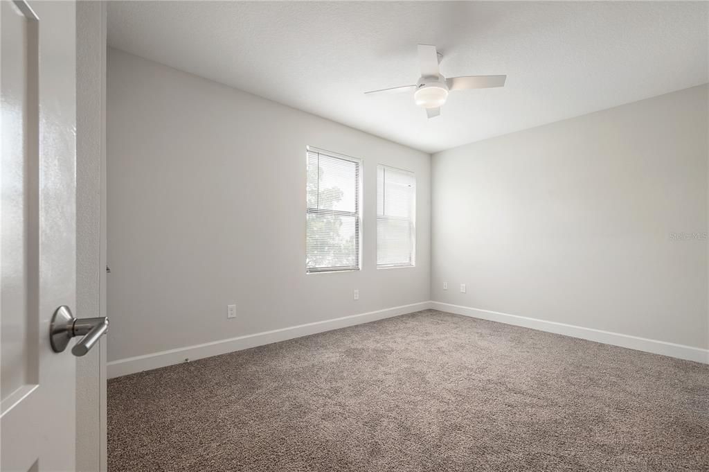 На продажу: $669,000 (3 спален, 2 ванн, 1778 Квадратных фут)