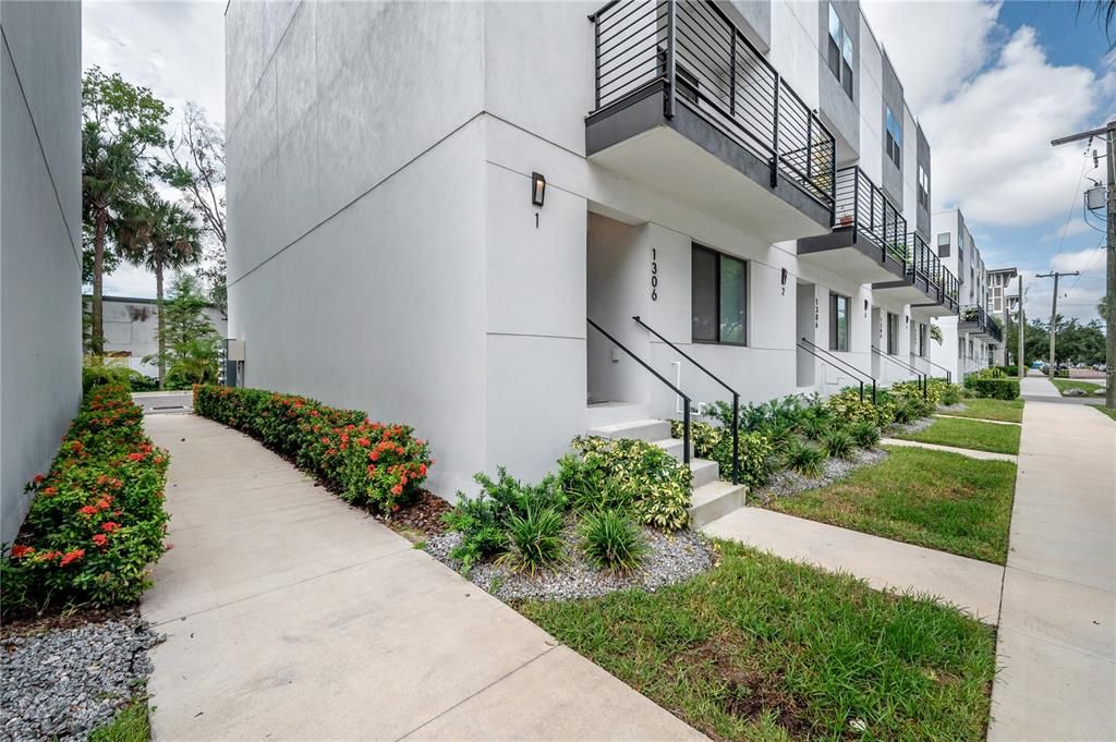 На продажу: $669,000 (3 спален, 2 ванн, 1778 Квадратных фут)