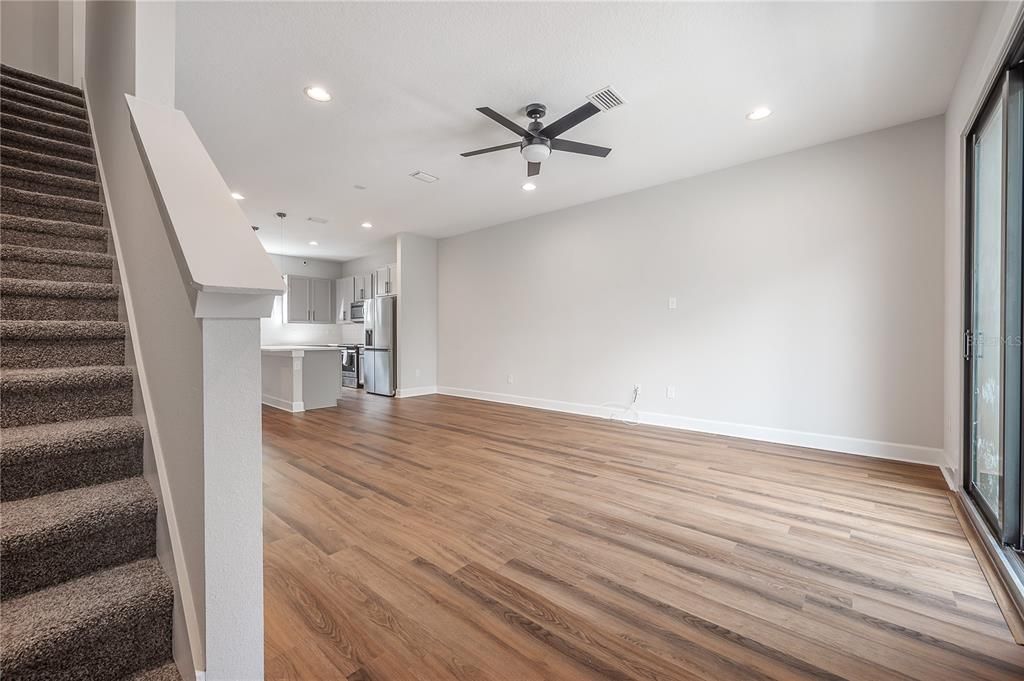 На продажу: $669,000 (3 спален, 2 ванн, 1778 Квадратных фут)