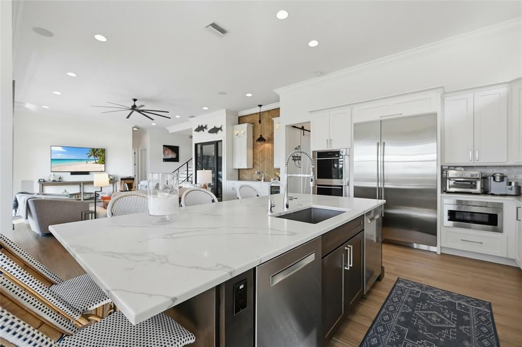 For Sale: $4,250,000 (4 beds, 5 baths, 3788 Square Feet)