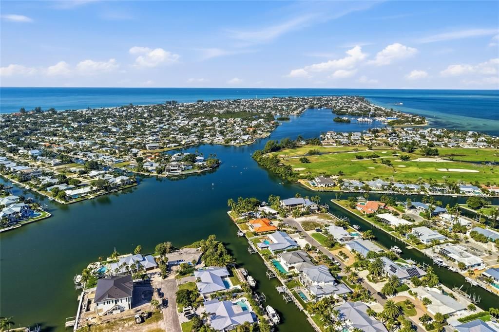 For Sale: $4,250,000 (4 beds, 5 baths, 3788 Square Feet)