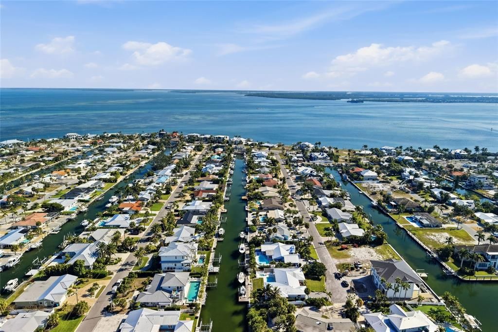 For Sale: $4,250,000 (4 beds, 5 baths, 3788 Square Feet)