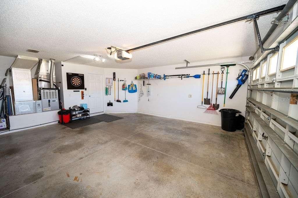 For Sale: $449,900 (3 beds, 2 baths, 2176 Square Feet)