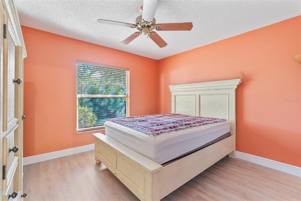 En Venta: $274,900 (2 camas, 2 baños, 1501 Pies cuadrados)