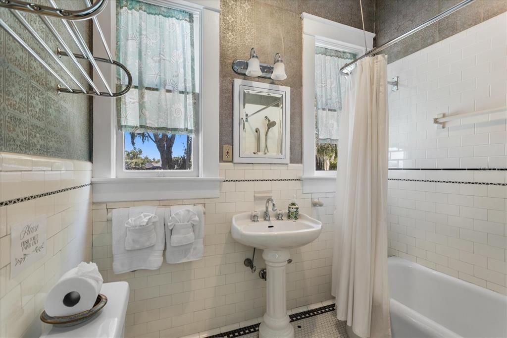 En Venta: $1,650,000 (6 camas, 7 baños, 5614 Pies cuadrados)