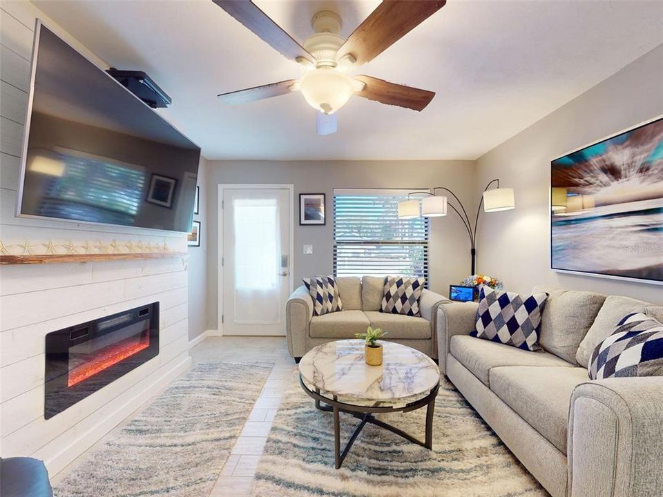 For Sale: $725,000 (3 beds, 2 baths, 1530 Square Feet)