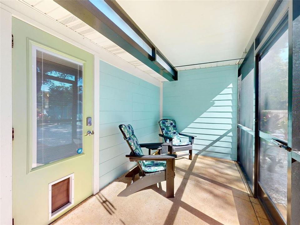 For Sale: $725,000 (3 beds, 2 baths, 1530 Square Feet)