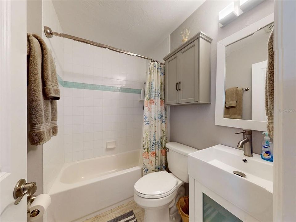 For Sale: $725,000 (3 beds, 2 baths, 1530 Square Feet)