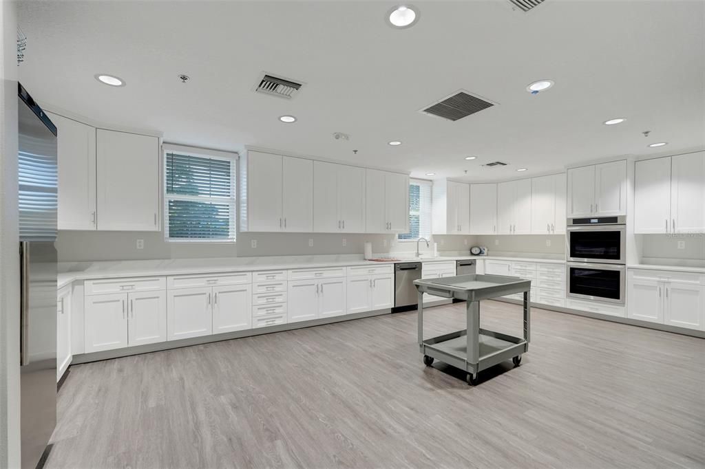 En Venta: $359,900 (3 camas, 2 baños, 2087 Pies cuadrados)