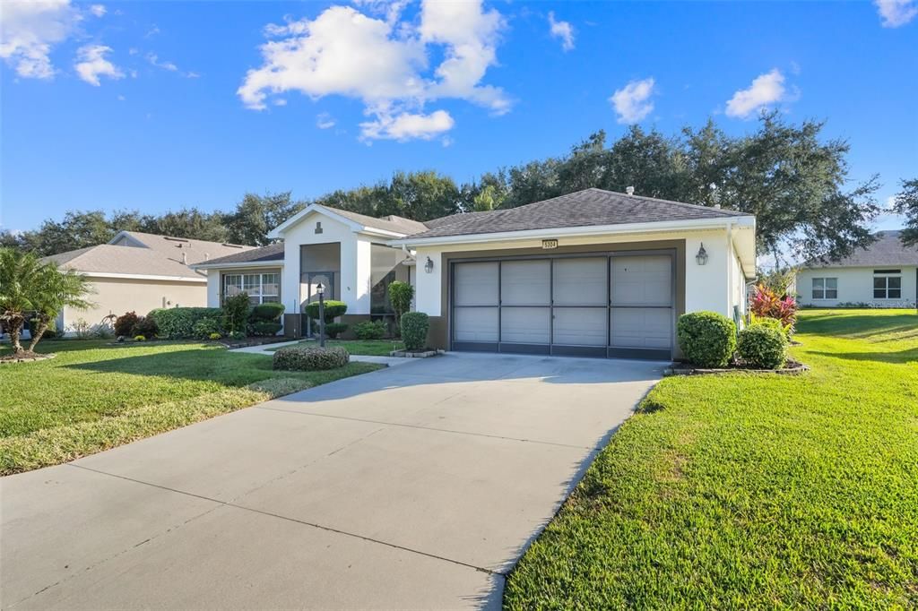 En Venta: $359,900 (3 camas, 2 baños, 2087 Pies cuadrados)