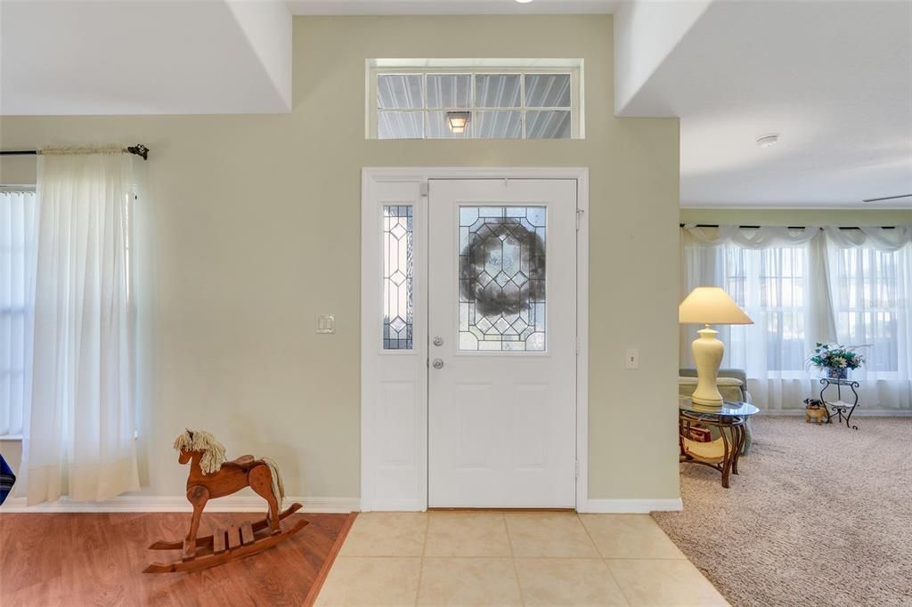 En Venta: $359,900 (3 camas, 2 baños, 2087 Pies cuadrados)