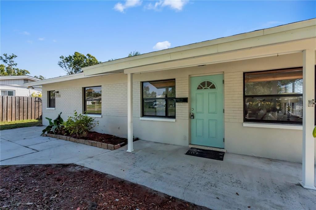 待售: $320,000 (2 贝兹, 1 浴室, 1010 平方英尺)