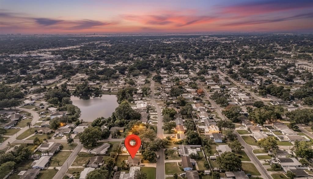 待售: $320,000 (2 贝兹, 1 浴室, 1010 平方英尺)