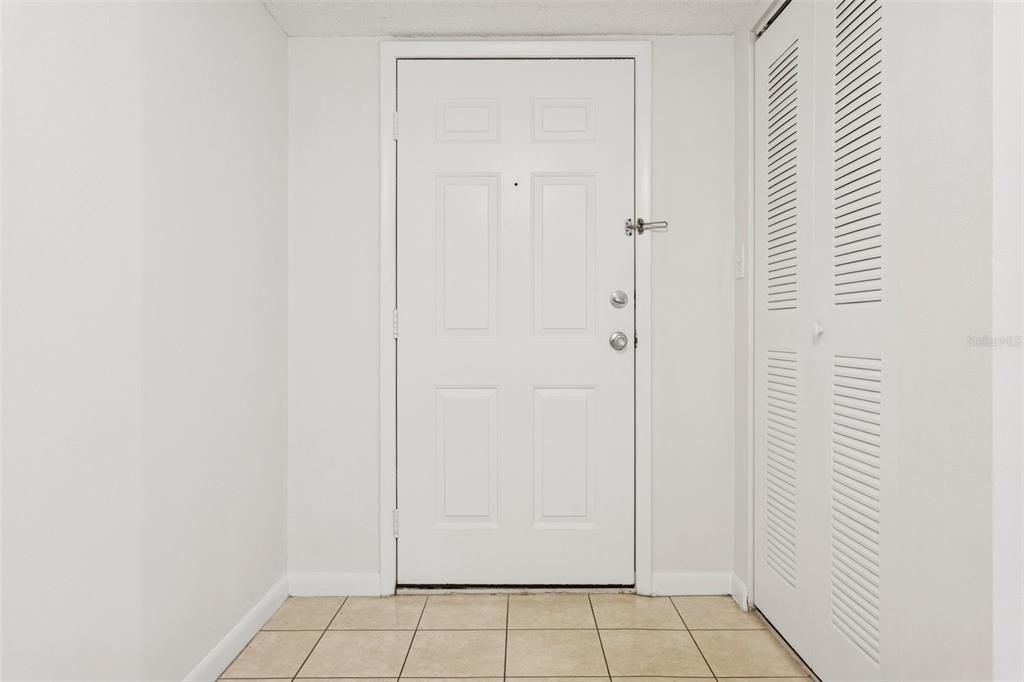 For Rent: $1,750 (2 beds, 2 baths, 1108 Square Feet)