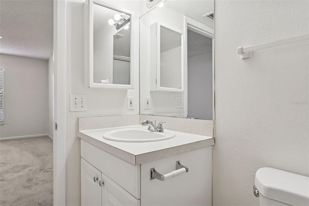 For Rent: $1,750 (2 beds, 2 baths, 1108 Square Feet)