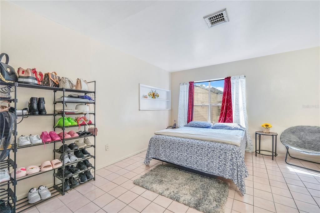 En Venta: $220,000 (3 camas, 3 baños, 1573 Pies cuadrados)