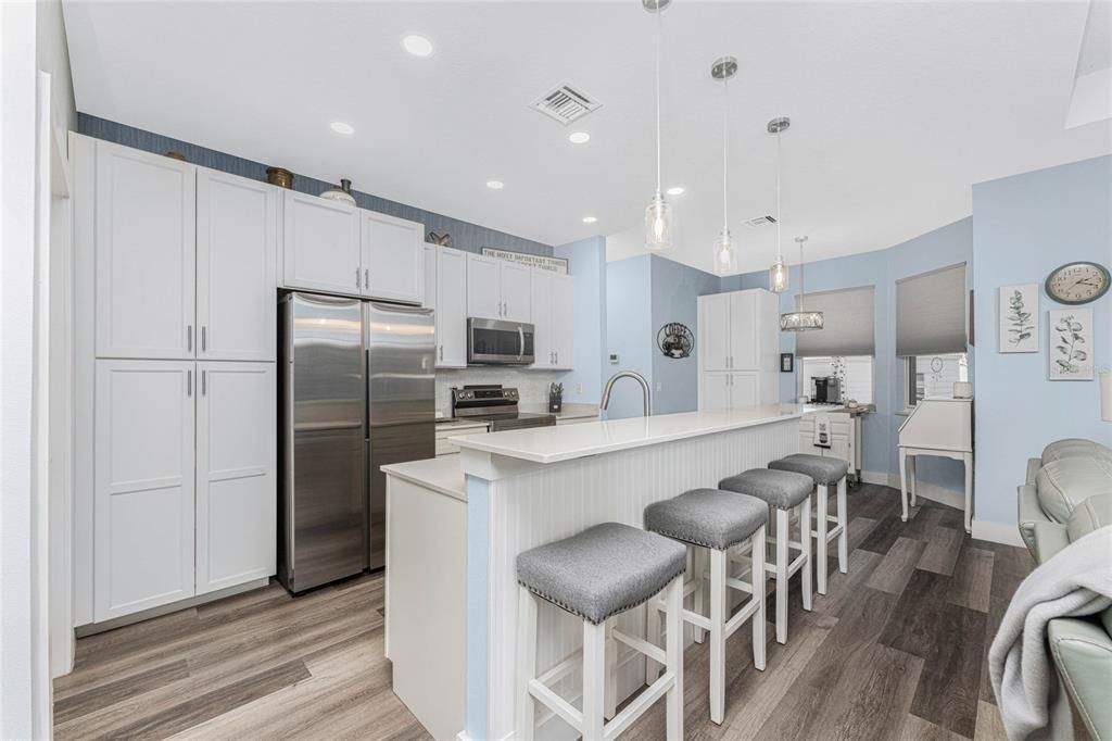 For Sale: $379,900 (3 beds, 2 baths, 1618 Square Feet)