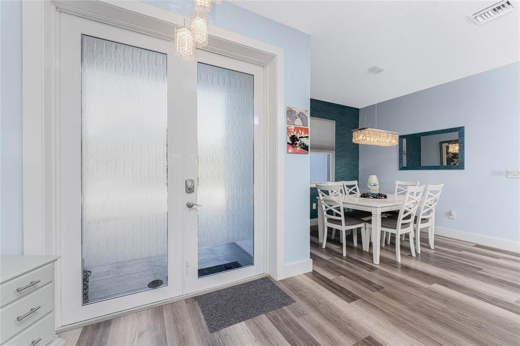 For Sale: $379,900 (3 beds, 2 baths, 1618 Square Feet)