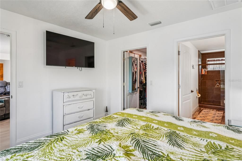 待售: $547,000 (3 贝兹, 2 浴室, 1235 平方英尺)