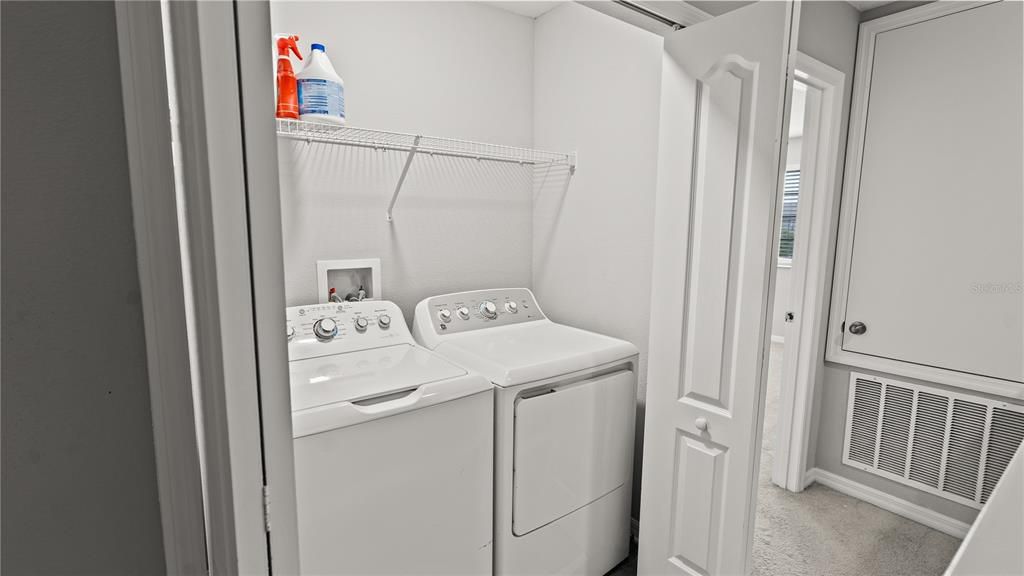 На продажу: $379,000 (3 спален, 2 ванн, 1451 Квадратных фут)