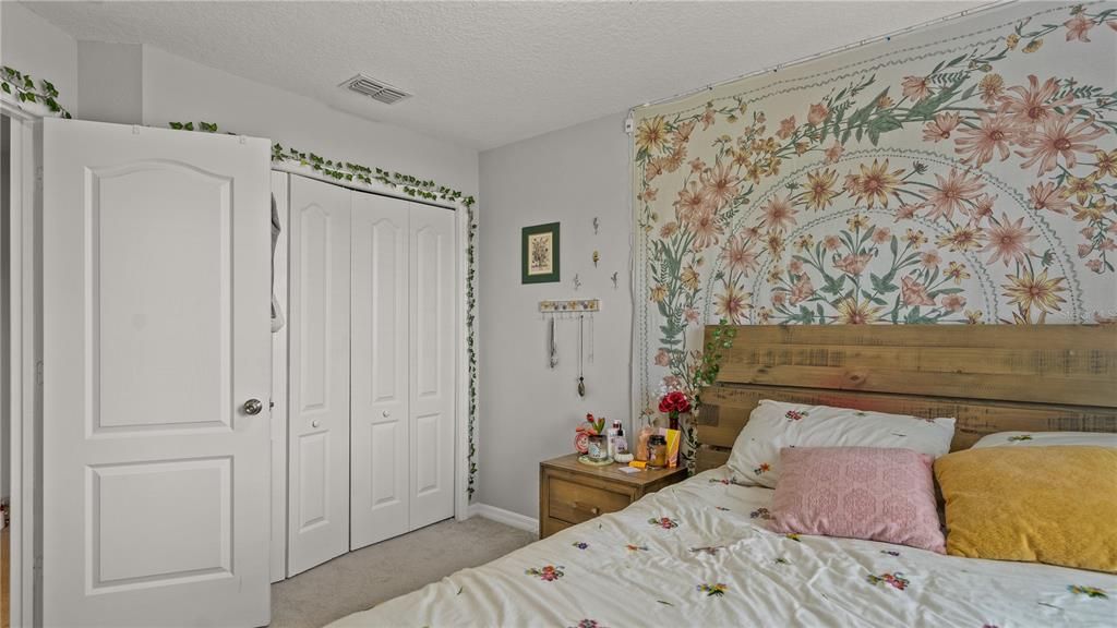 На продажу: $379,000 (3 спален, 2 ванн, 1451 Квадратных фут)