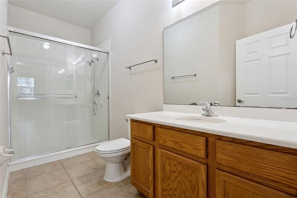 В аренду: $1,800 (3 спален, 2 ванн, 1255 Квадратных фут)