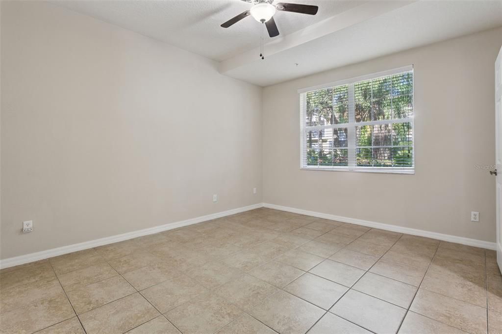 В аренду: $1,800 (3 спален, 2 ванн, 1255 Квадратных фут)