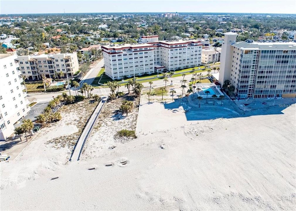 For Sale: $539,000 (2 beds, 2 baths, 1165 Square Feet)