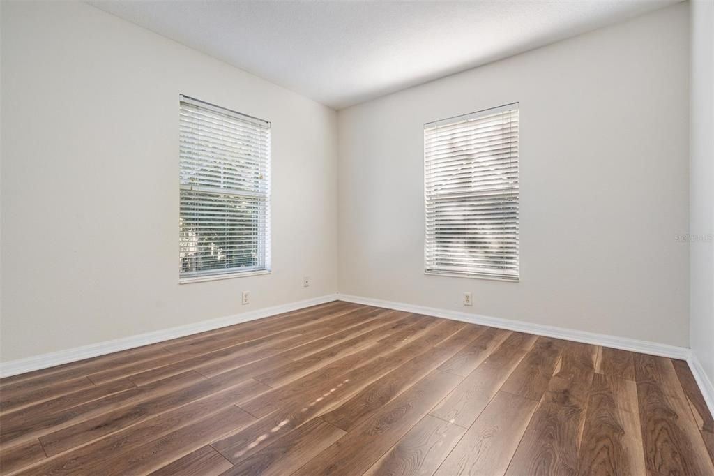 出租: $2,400 (3 贝兹, 2 浴室, 1408 平方英尺)