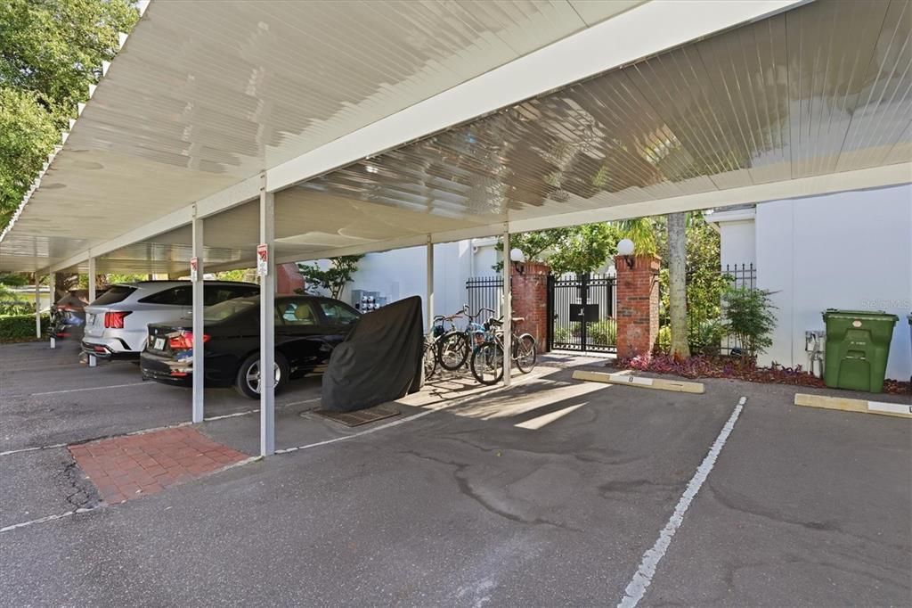 Active With Contract: $498,000 (2 beds, 2 baths, 1266 Square Feet)