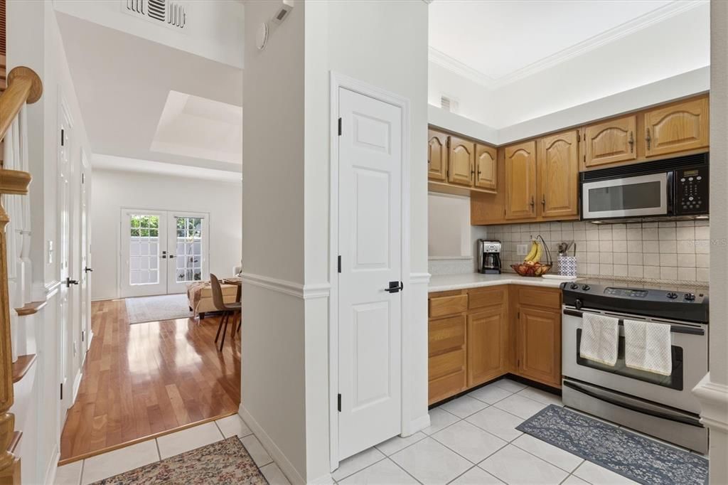 Active With Contract: $498,000 (2 beds, 2 baths, 1266 Square Feet)