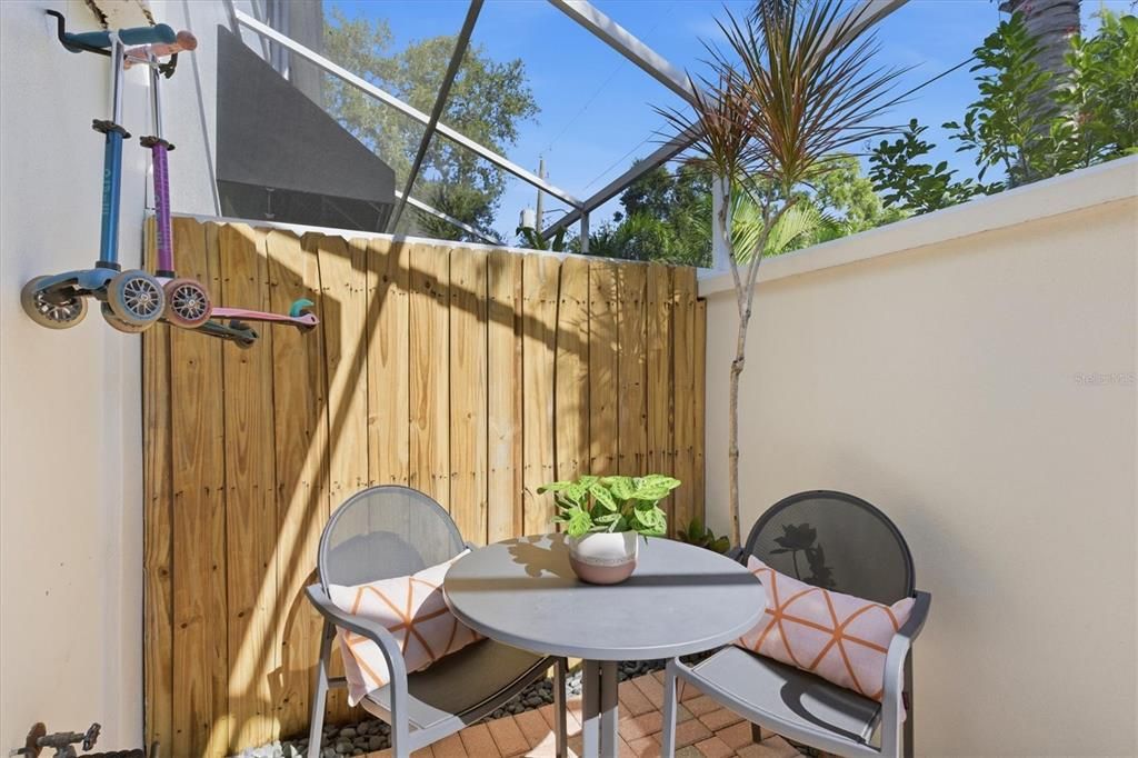 Active With Contract: $498,000 (2 beds, 2 baths, 1266 Square Feet)