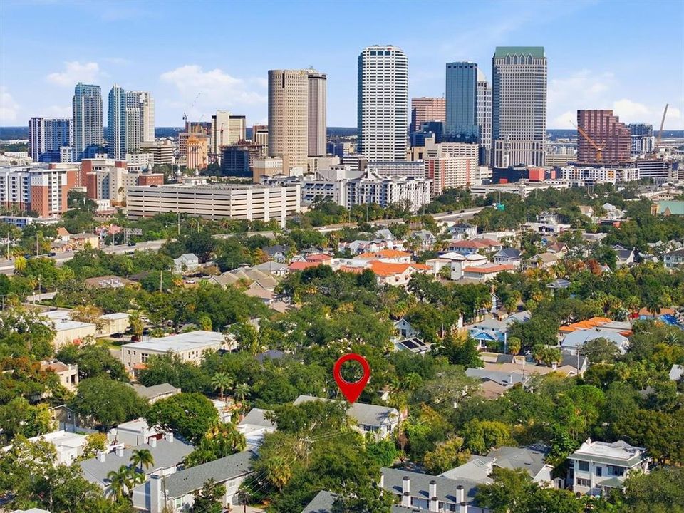 Active With Contract: $498,000 (2 beds, 2 baths, 1266 Square Feet)