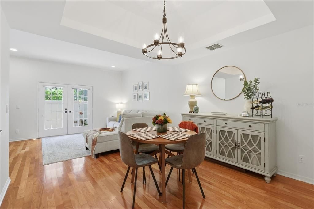 Active With Contract: $498,000 (2 beds, 2 baths, 1266 Square Feet)