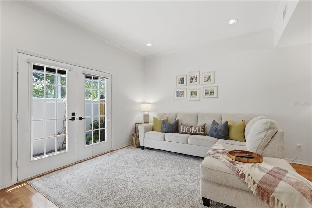 Active With Contract: $498,000 (2 beds, 2 baths, 1266 Square Feet)