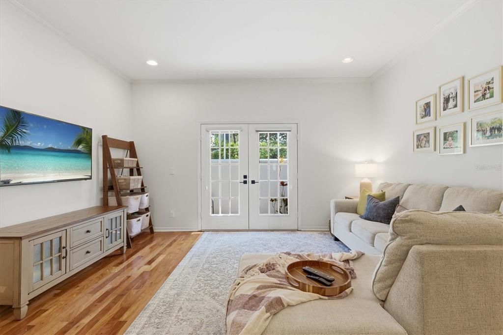 Active With Contract: $498,000 (2 beds, 2 baths, 1266 Square Feet)