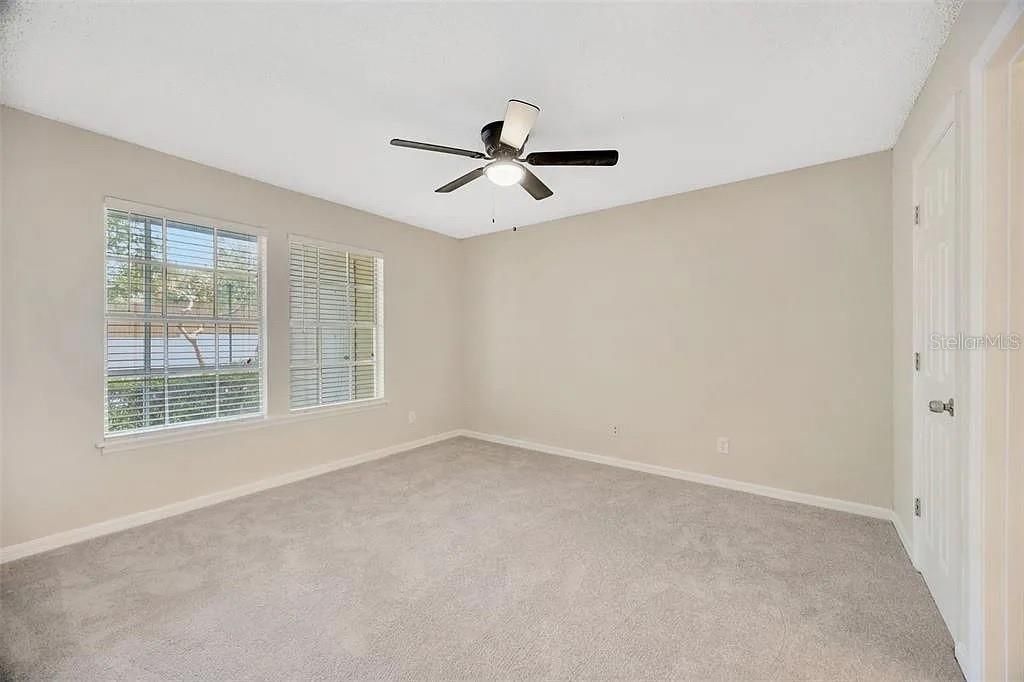 For Sale: $225,000 (3 beds, 2 baths, 1210 Square Feet)