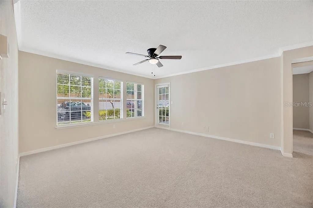 For Sale: $225,000 (3 beds, 2 baths, 1210 Square Feet)