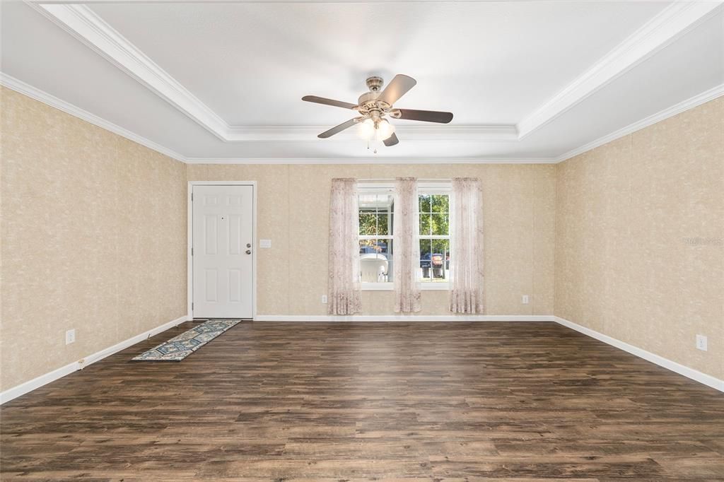 На продажу: $169,900 (3 спален, 2 ванн, 1250 Квадратных фут)