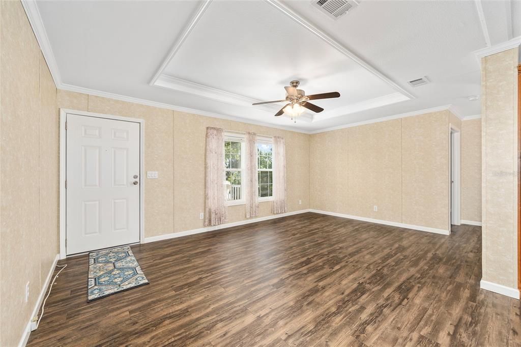 На продажу: $169,900 (3 спален, 2 ванн, 1250 Квадратных фут)