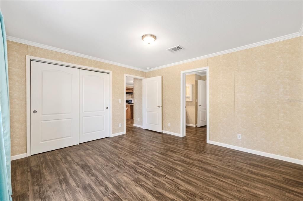 На продажу: $169,900 (3 спален, 2 ванн, 1250 Квадратных фут)