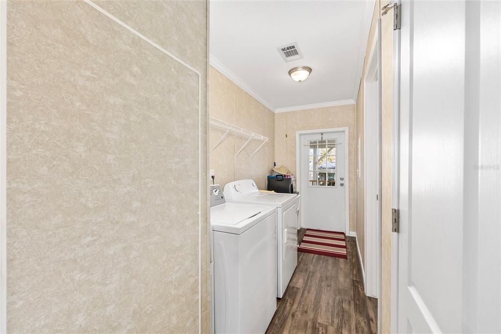 На продажу: $169,900 (3 спален, 2 ванн, 1250 Квадратных фут)